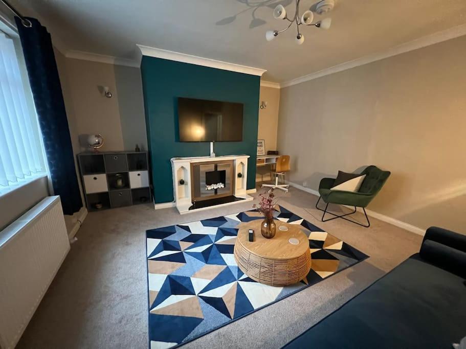 Stylish & Centrally Located Holiday home *